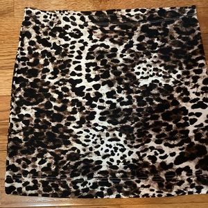 Cheetah Print H&M Skirt- like new!